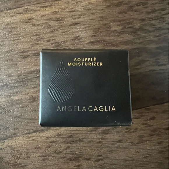 Angela Caglia soufflé moisturizer new NIB facial skincare lotion 1.7 fl oz /50ml - Picture 2 of 7